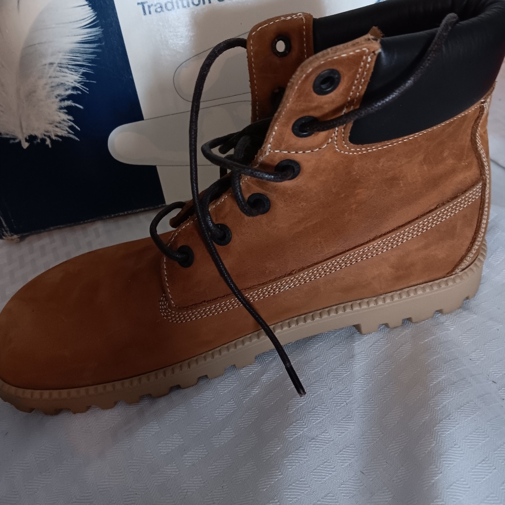 RARE Birkenstock Norton Ankle Boots 40 Narrow *Timberland style*